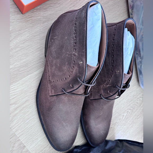 JOHNSTON & MURPHY
Men's Henrick Chukka Boots - Picture 2 of 4